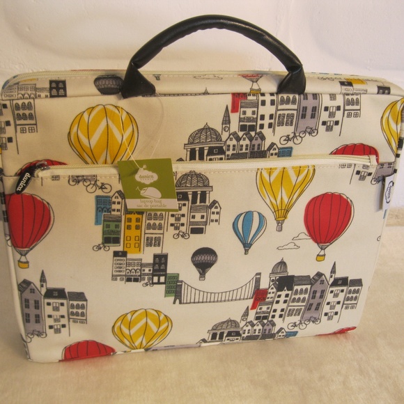 Danica 15" Laptop Bag Hot Air Balloons NWT - Picture 3 of 8